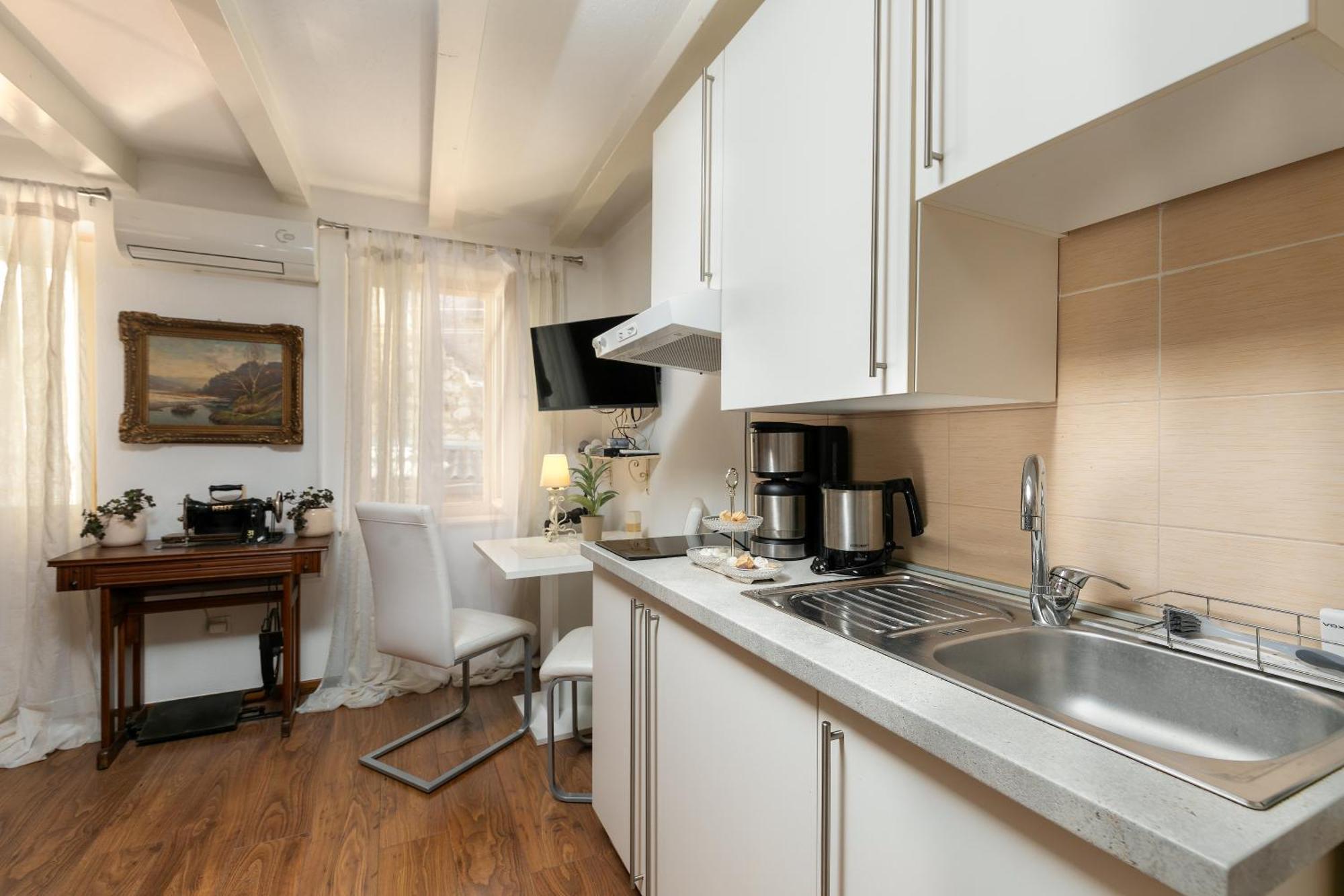 Duplex Camelia In Charming Old Town * Rovinj