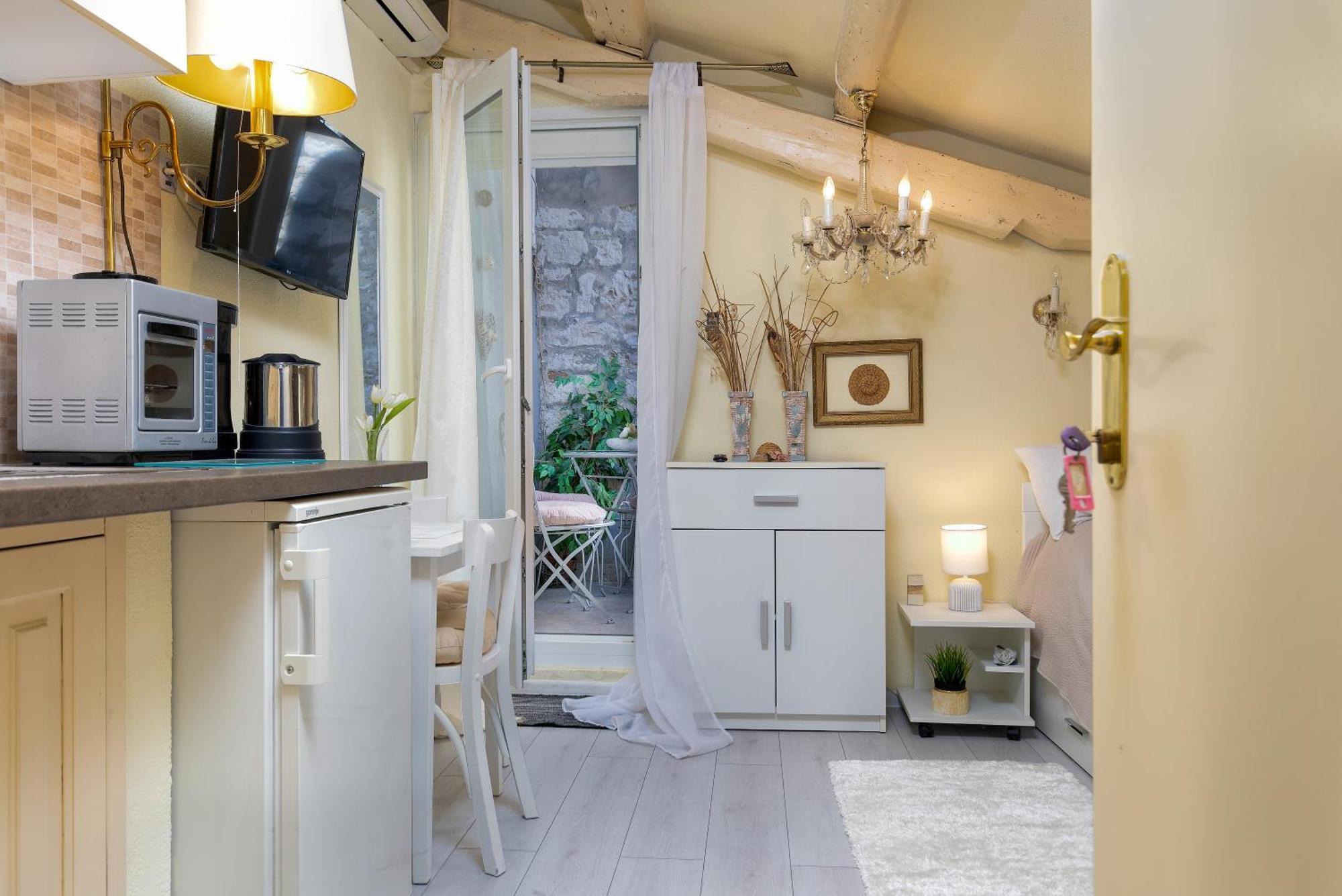 Duplex Camelia In Charming Old Town * Rovigno
